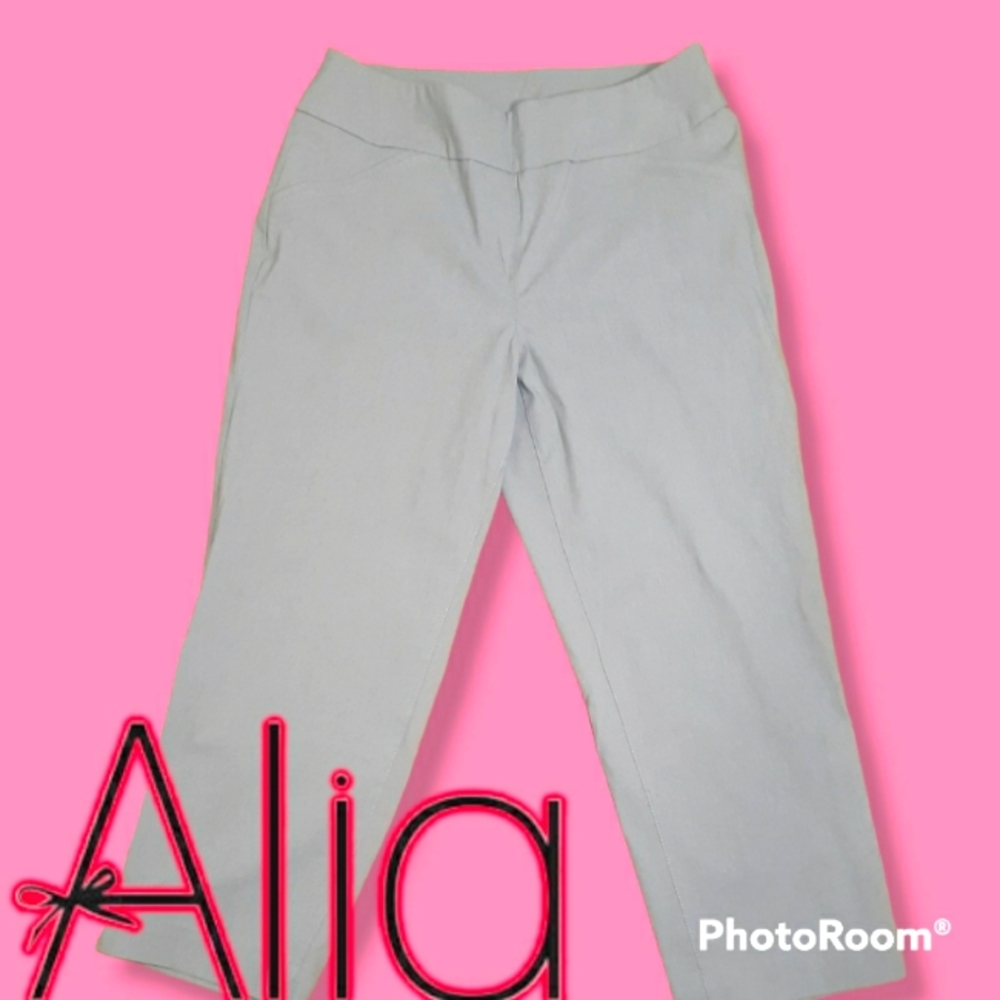 🌮 ALIA Women's Capris Pants Size 12 Silver/Gray NWOT 🚺👖